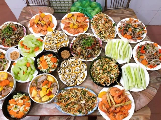 Gái xinh khoe những mâm cơm ngon khiến hội chị em chấm 100 điểm thi nhau rủ về làm dâu - 12
