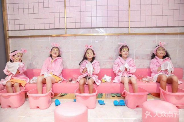 Giật mình với chi phí 1 buổi làm đẹp của trẻ con nhà giàu tại spa nổi nhất thượng hải - 4