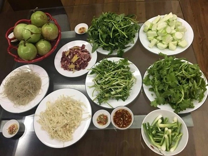 Giàu có sang chảnh nhưng vợ đại gia của quách ngọc ngoan lại thích những món đơn sơ - 12