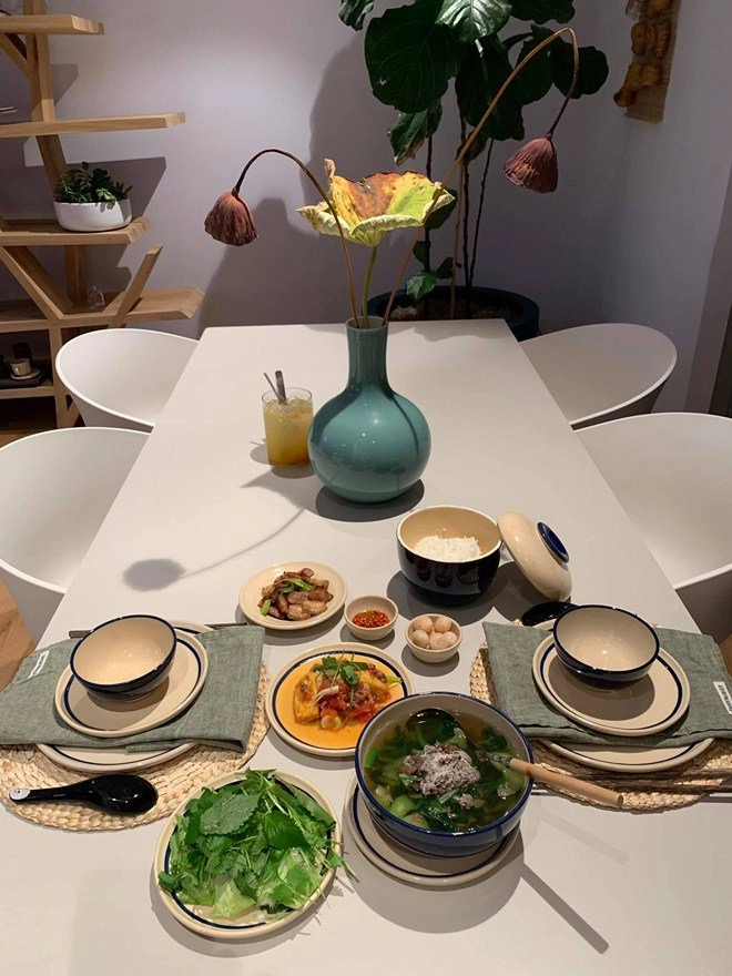 Hoa hậu 35 tuổi chưa chồng xứng danh gái đảm nấu ăn được khen tinh tế đến nghẹn lời - 7