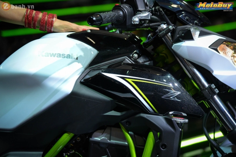 Kawasaki z650 chính thức lộ diện tại triển lãm eicma 2016 - 2