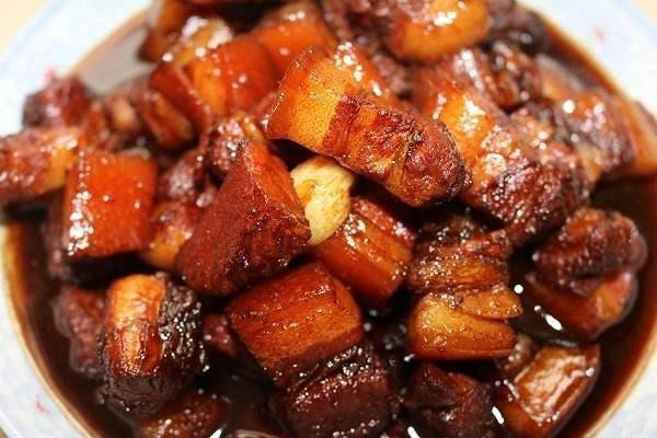 Kho thịt đừng nên chần qua ngay chỉ cần làm thêm trước bước này thịt béo nhưng không ngấy - 3