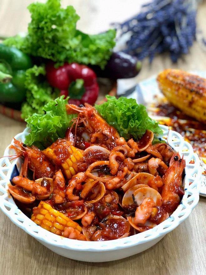 Khởi nghiệp từ bán xúc xích 3 năm sau 9x có nhà xe hơi là bà chủ chuỗi cửa hàng - 6