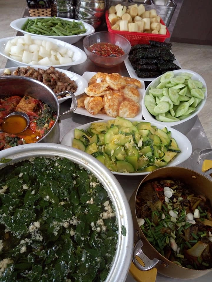 Không đâu như thanh hóa cơm văn phòng đều là buffet ai thấy cũng chết thèm - 3