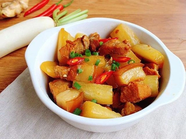 Đãi khách củ cải ai cũng tưởng bình dân bê lên mâm mới biết món sang không phải dạng vừa - 7