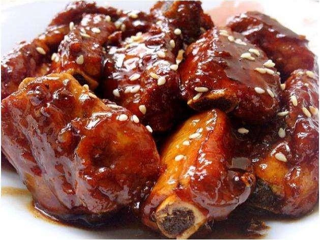 Làm sườn heo chua ngọt nhiều người thắc mắc cho giấm hay đường trước nếu sai món sườn không ngon - 3