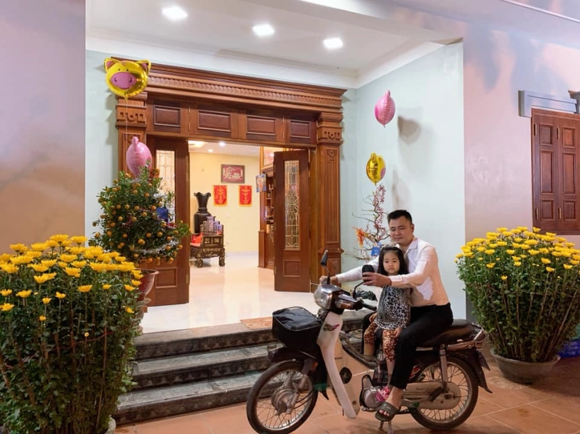 Lên chầu oai nghiêm không ngờ ngoài đời táo giao thông tự long rất khéo nấu ăn chiều vợ hai - 5