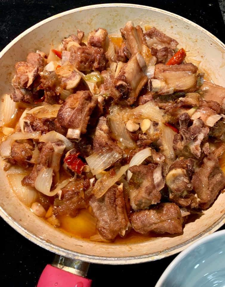Lên chầu oai nghiêm không ngờ ngoài đời táo giao thông tự long rất khéo nấu ăn chiều vợ hai - 8