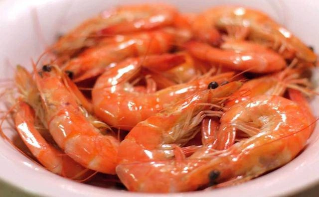 Luộc tôm dùng nước sôi hay nước lạnh nếu làm sai chắn chắn món ăn mất ngon - 3