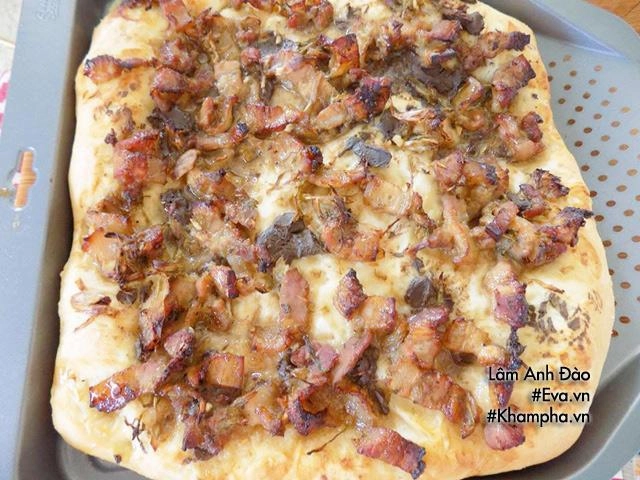 Mẹ đảm trổ tài làm bánh mì kiểu pizza cho bé ăn chơi cuối tuần - 5