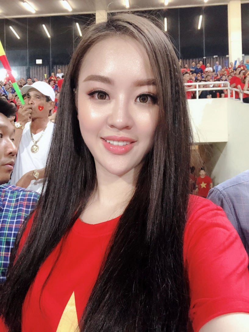 miss tiên tri hoàng hải thu gây bão khi tiếp tục dự đoán đúng tỷ số việt nam - philippines - 4