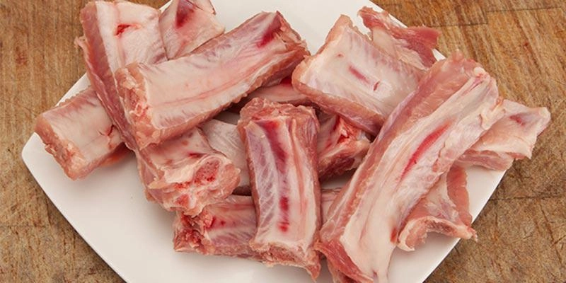 Muốn mua sườn chỉ cần sờ vào và thấy điều này là sườn ngon không có chỗ chê - 1