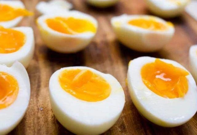 Nếu uống rượu ngày tết cấm kỵ ăn cùng 5 món này không rất dễ bị tiêu chảy - 2