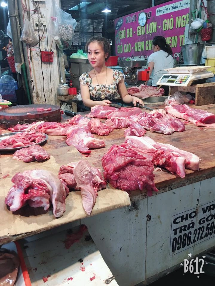 Người đẹp bán thịt lợn ở bắc ninh khiến cánh đàn ông xôn xao tìm được facebook thì ngỡ ngàng - 5