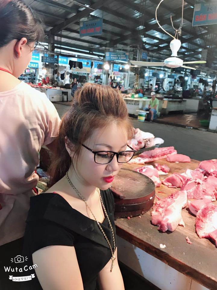 Người đẹp bán thịt lợn ở bắc ninh khiến cánh đàn ông xôn xao tìm được facebook thì ngỡ ngàng - 9