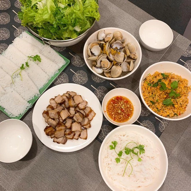 Người đẹp cao 1m83 đã quyến rũ lại còn nấu cơm ngon khiến trăm người khen ngợi - 6