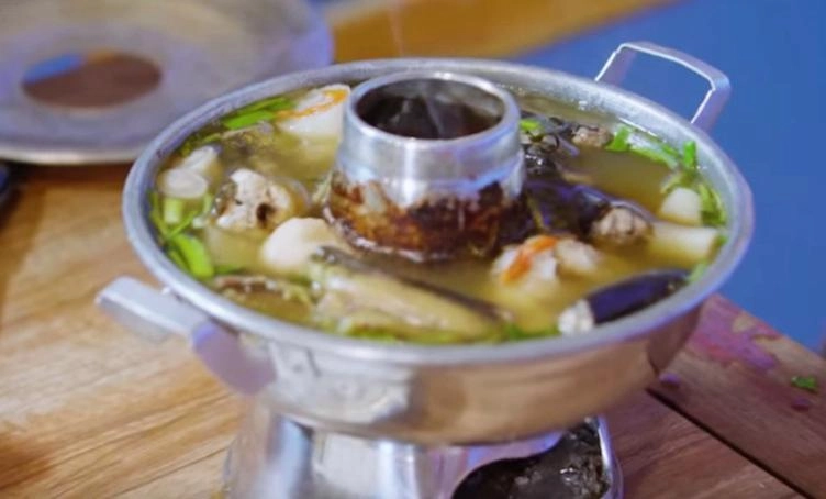Nhã phương khoe lấy được chồng tốt biết nấu ăn sự thực tài bếp núc của trường giang thế nào - 9