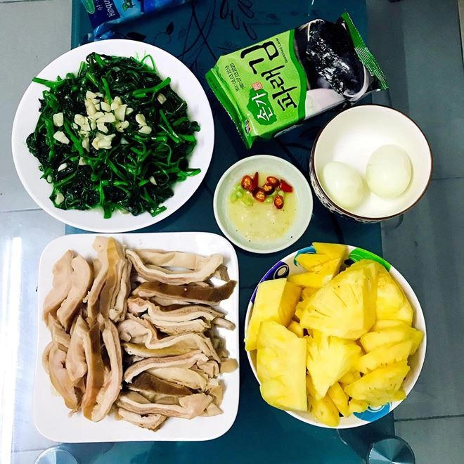 Những mâm cơm 4 người đủ món khiến chị em tưởng mẹ đảm hà nội chỉ ở nhà nấu ăn - 3