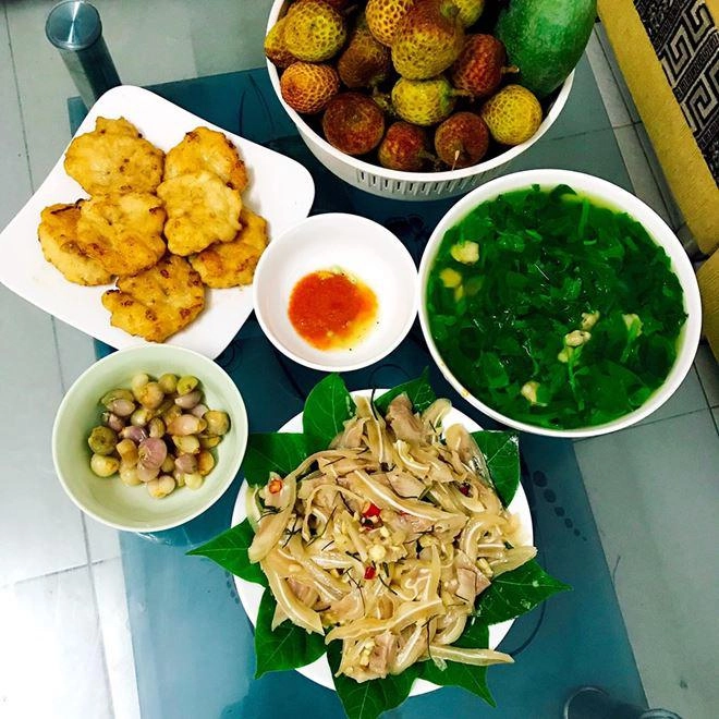 Những mâm cơm 4 người đủ món khiến chị em tưởng mẹ đảm hà nội chỉ ở nhà nấu ăn - 18