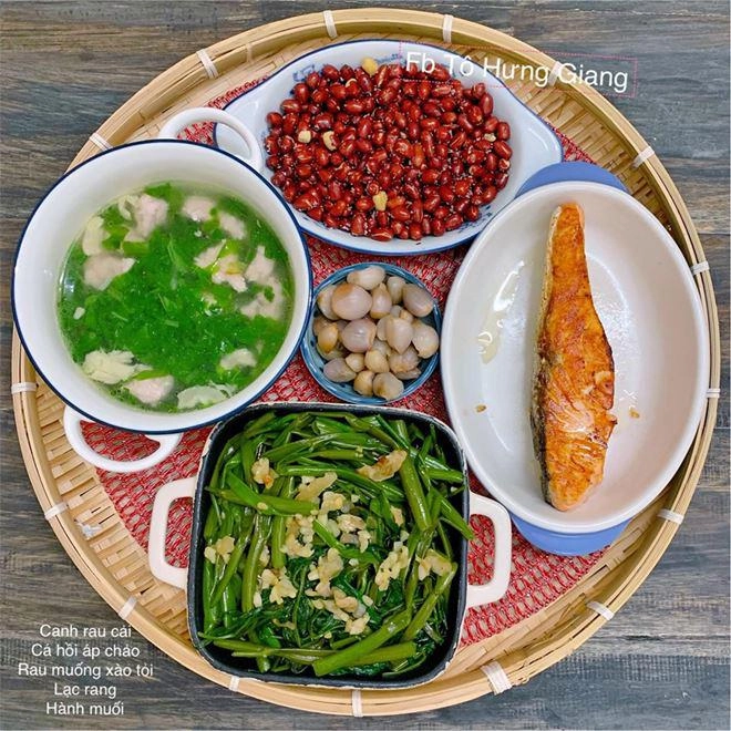 Những mâm cơm chuẩn ngày hè nhà có gì nấu đấy của mẹ đảm ai cũng muốn nấu theo ngay - 2