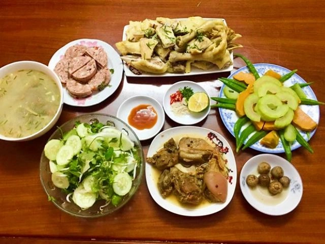 Những mâm cơm chuẩn ngày hè nhà có gì nấu đấy của mẹ đảm ai cũng muốn nấu theo ngay - 21