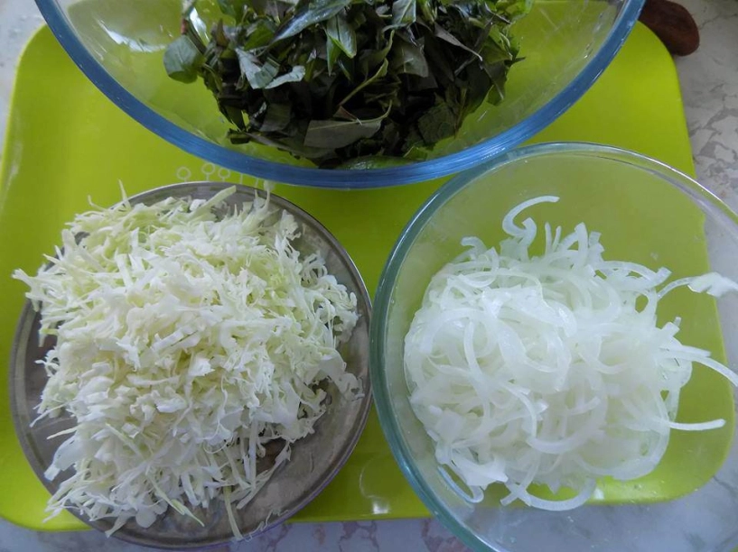 Nộm gà xé phay đơn giản dễ làm lại giòn ngon thanh mát vừa mang ra đã hết - 2