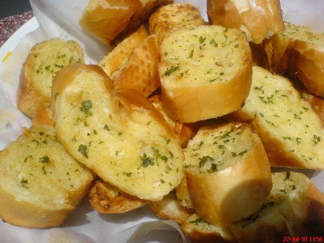 Sau sinh giảm 15kg bác sĩ sg ngày tới bệnh viện tối bán bánh ăn kiêng nườm nượp người mua - 12