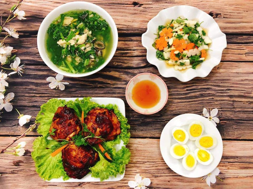 Tết xong mà nhìn thấy mâm cơm của 8x xinh đẹp này ai cũng thèm nhìn đã muốn nếm - 6