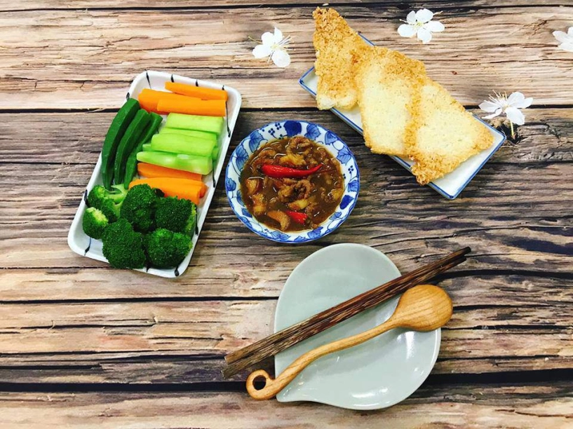 Tết xong mà nhìn thấy mâm cơm của 8x xinh đẹp này ai cũng thèm nhìn đã muốn nếm - 9