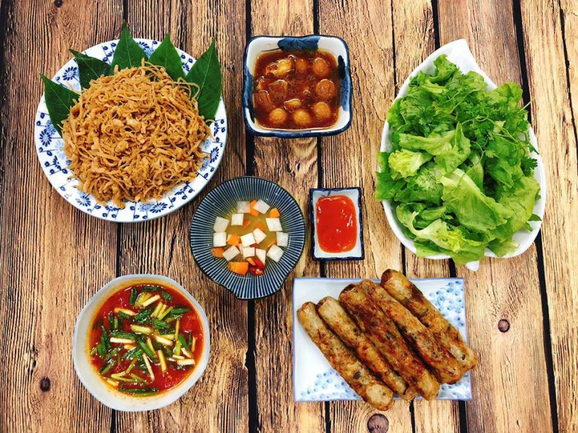 Tết xong mà nhìn thấy mâm cơm của 8x xinh đẹp này ai cũng thèm nhìn đã muốn nếm - 18