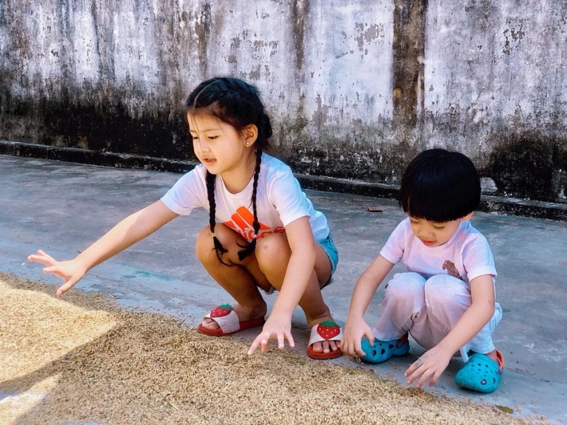 Thay gần 20 người giúp việc nữ ca sĩ quặn tim nghe họ nói về con trai tự kỷ - 8