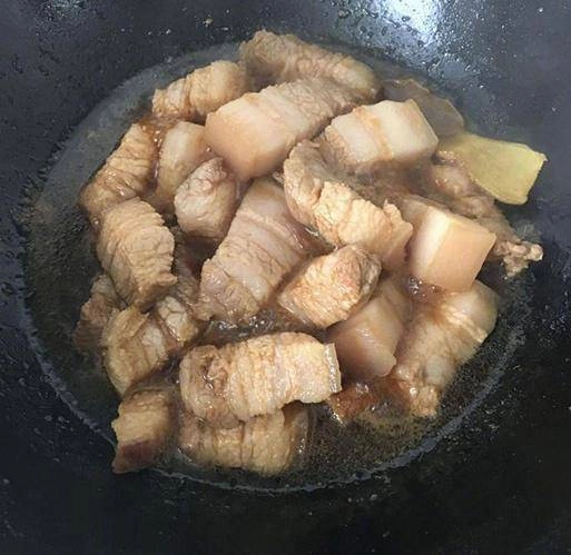 Thịt om bia mềm ngon thơm nức ăn với cơm bao nhiêu cũng hết - 5