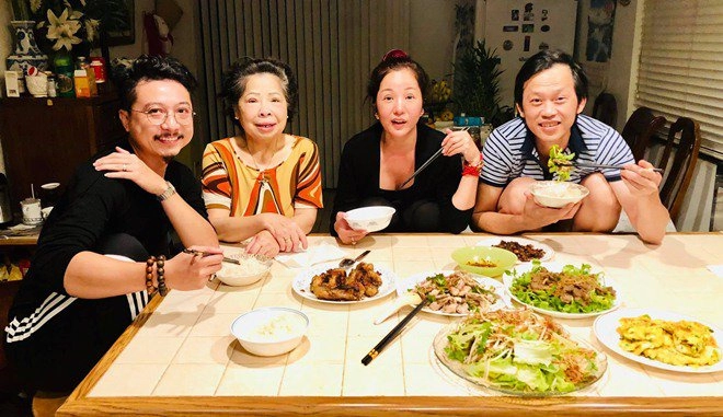 Thúy nga khoe bữa ăn ngon giữa đêm khuya nhưng ai cũng chú ý chi tiết độc ở hoài linh - 3