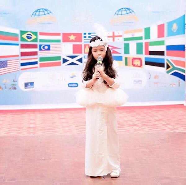 Tiểu vy chưa thi miss world nhưng một bé việt vừa giành á hậu tại hh nhí thế giới 2018 - 4