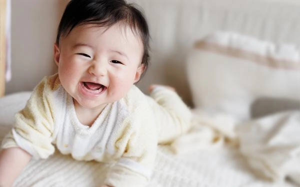 Trẻ sơ sinh thức dậy khóc hoặc cười một trong hai biểu hiện là iq cao thông minh bẩm sinh - 2