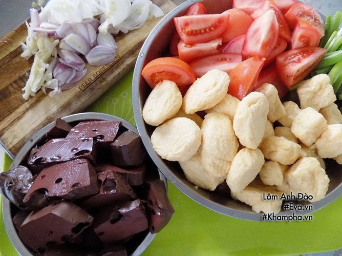 Tự nấu bún riêu thịt thơm ngon đủ chất cho bữa sáng cả nhà không phải ăn hàng nữa - 2