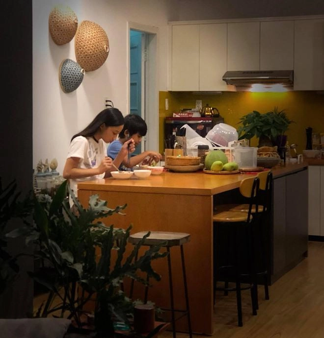 Vợ phạm anh khoa làm món lạ miệng cho con thân thúy hà vào khen liền được hưởng ké - 2