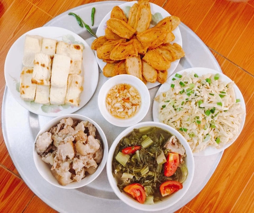 Vừa bầu lại nuôi con nhỏ vợ trẻ 9x suốt ngày nấu cơm tuyệt ngon vẫn sợ mình vô dụng - 9