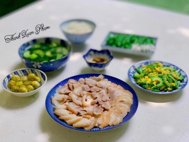 Vừa bầu lại nuôi con nhỏ vợ trẻ 9x suốt ngày nấu cơm tuyệt ngon vẫn sợ mình vô dụng - 16