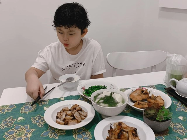 Vừa về mỹ với chồng con việt hương khoe mâm cơm liền nhận ngay những thắc mắc - 13