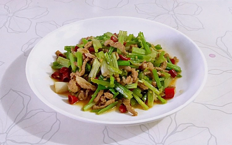 Xào thịt thăn lợn thường bị dai khô thêm bước nhỏ này thịt mềm hơn cả sự mong đợi - 4