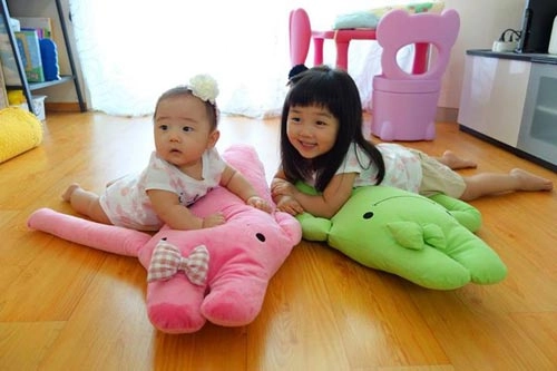 Bé hàn nổi tiếng thế giới vì quá cute - 4