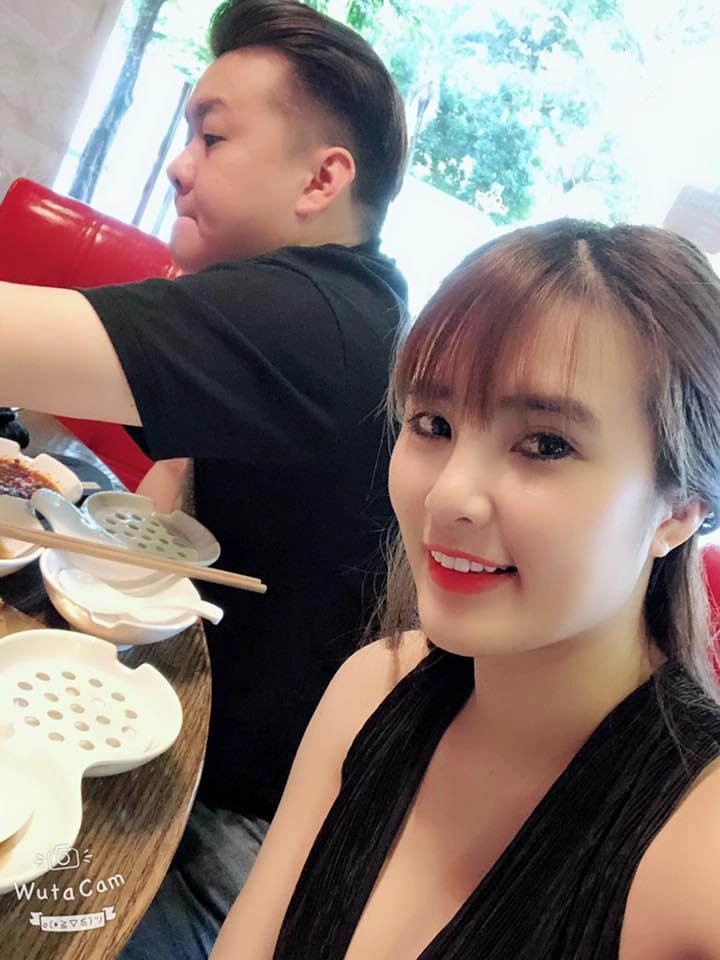 Công vinh hạnh phúc bên vợ đảm em gái lại cảnh mẹ đơn thân gửi con sang singapore kiếm sống - 4