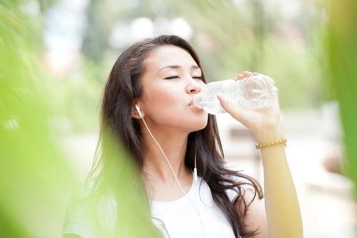 Hậu giảm cân nam em vừa vướng nghi vấn dao kéo vừa bị chê hốc hác - 12