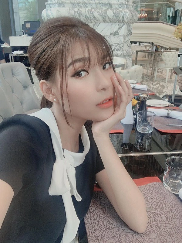 Khi thuý diễm mạnh dạn hỏi nhìn tôi bao nhiêu tuổi câu trả lời của cđm mới gây bất ngờ - 3