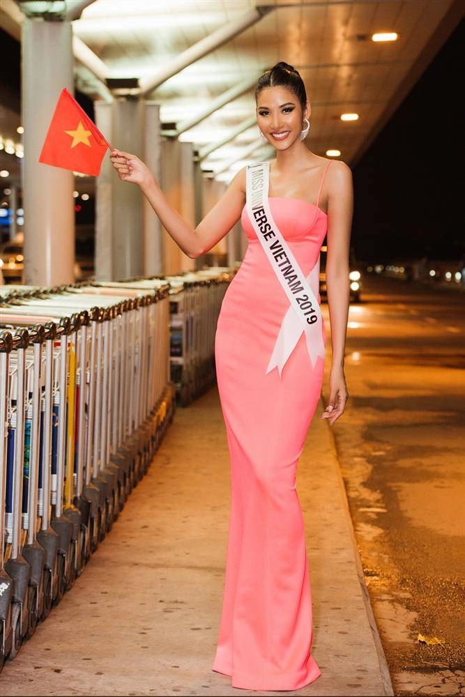 Ngày đầu đến miss universe hoàng thuỳ đã trưng trổ cả cây đồ 200 triệu chặt đẹp các đối thủ - 1