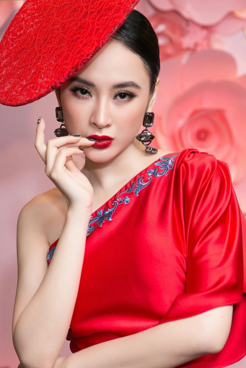 Quá tay son phấn angela phương trinh gây hoảng vì gương mặt vừa già vừa đơ - 5