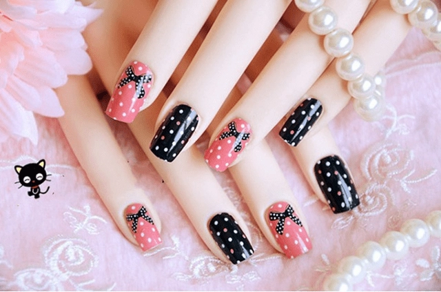 20 mẫu sơn móng tay đẹp ấn tượng được yêu thích nhất năm 2019 - 9