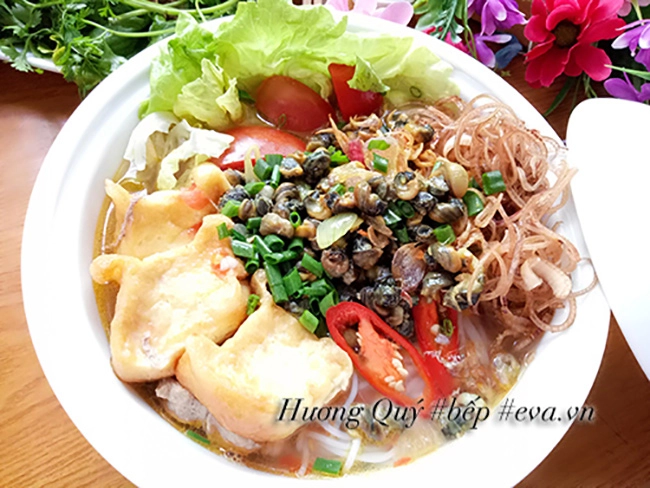4 món bún ăn sáng tự làm tuyệt ngon khiến chồng chẳng muốn ra hàng - 1