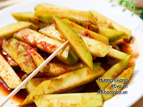 5 phút có ngay đĩa xoài lắc ngon chảy nước miếng - 9
